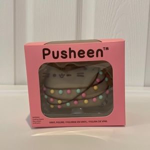 Pusheen Christmas Vinyl Figure RARE